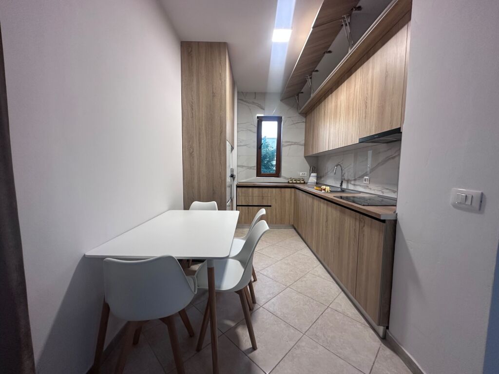 Affittasi 2+1 Viale Zogu i Pare  800€