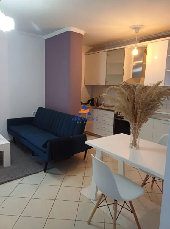 JEPET APARTMENT ME QERA 1+1+BALLKON "RRUGA PETRO NIN LUARASI" 55.000 LEKE