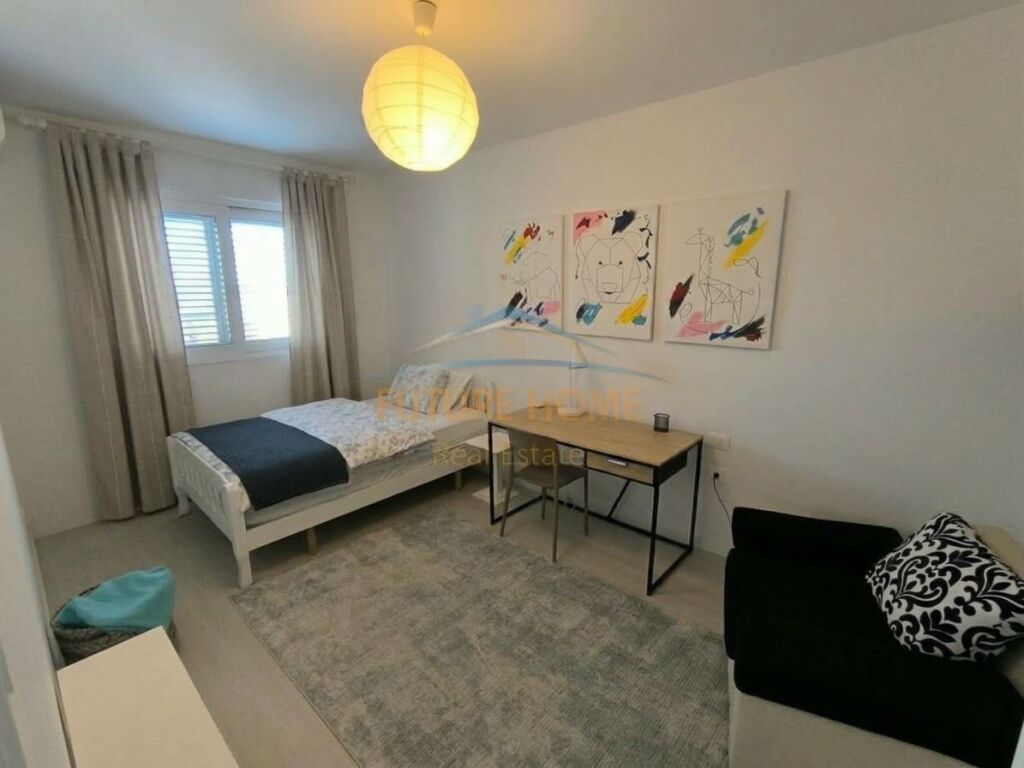 Qera,Apartament 2+1,Piazza Qender