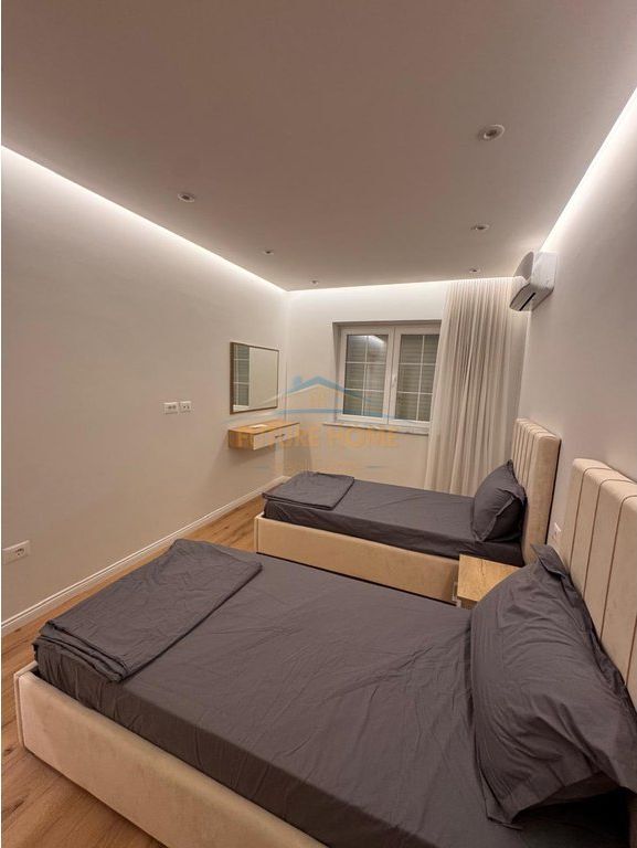 Affitto, Appartamento 2+1, Centro, Tirana    80.000 Lek