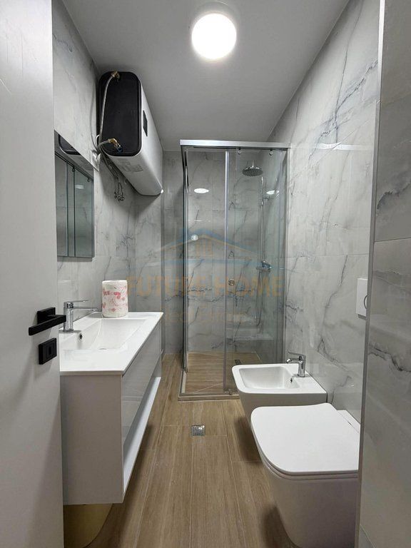 Shitet, Apartament 2+1, Kthesa e Kamzës, Pallatet e Verdha