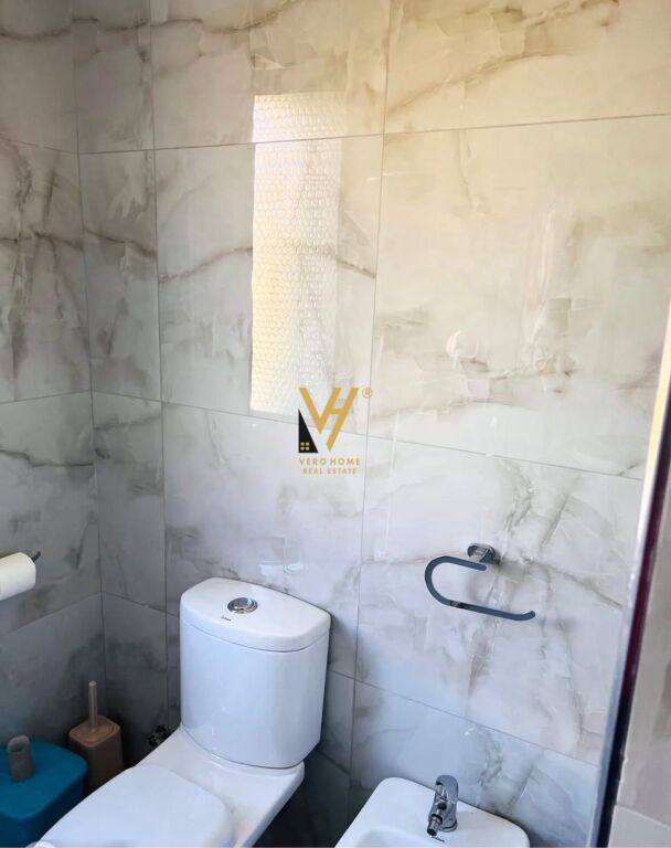 JEPET APARTAMENT 2+1+2+2BLK ME QIRA TE RRUGA QEMAL STAFA 50.000 LEKE
