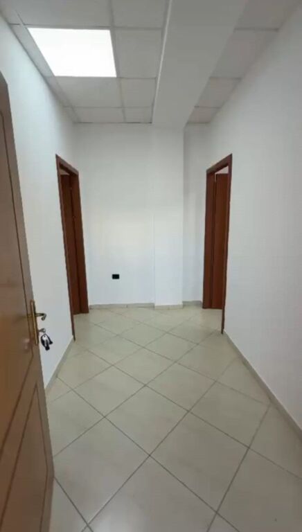Affitto | Ambjent Biznesi | Rruga Dritan Hoxha | 1500 €/mese