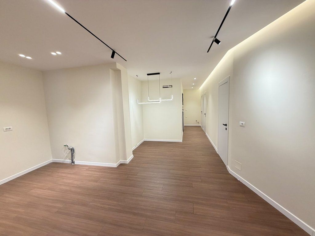 SHITET APARTAMENT 2+1+ GARAZH – Materniteti i ri, TIRANË