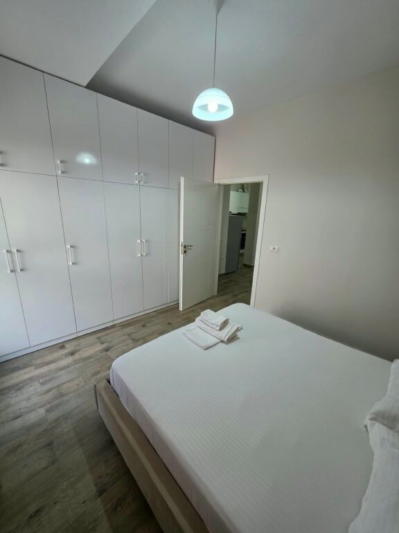 # In Affitto: Appartamento 1+1 (Piazza Wilson – Petro Nini) 📍Via Margarita Tutulani | 65 m² | 2° Piano | 650 €/Mese | Completamente Nuovo ✨️🔥