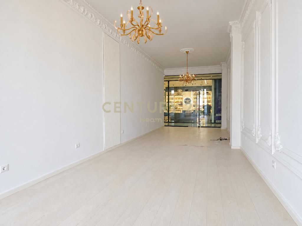 LOCALE COMMERCIALE IN AFFITTO 80M2 PRESSO GARDEN BUILDING, VIA KAVAJES