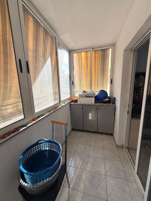 APARTAMENT 3+1 PER SHITJE PRANE KIKA 1