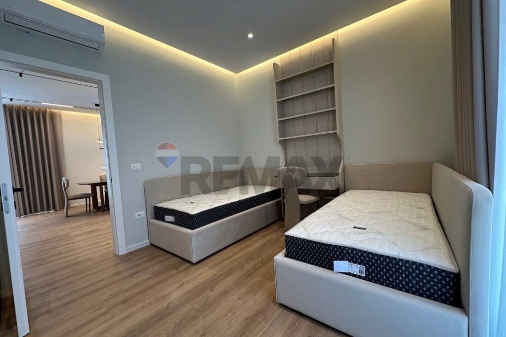 Apartament 2+1+2  Për Qira  Sauk i Ri, Tiranë 2,000 €