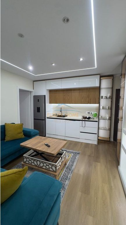 Affitto, Appartamento 2+1+ Veranda, Fusha Aviacionit, Tirana