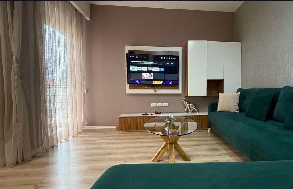 APARTAMENT 2+1 ME QIRA TEK SHKOLLA “MIHAL GRAMENO”