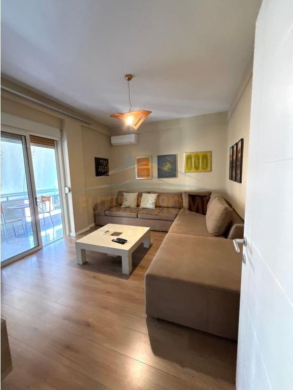 Qera, Apartament 1+1+2 Kuzhinë e Veçuar, Vasil Shanto, Tiranë
