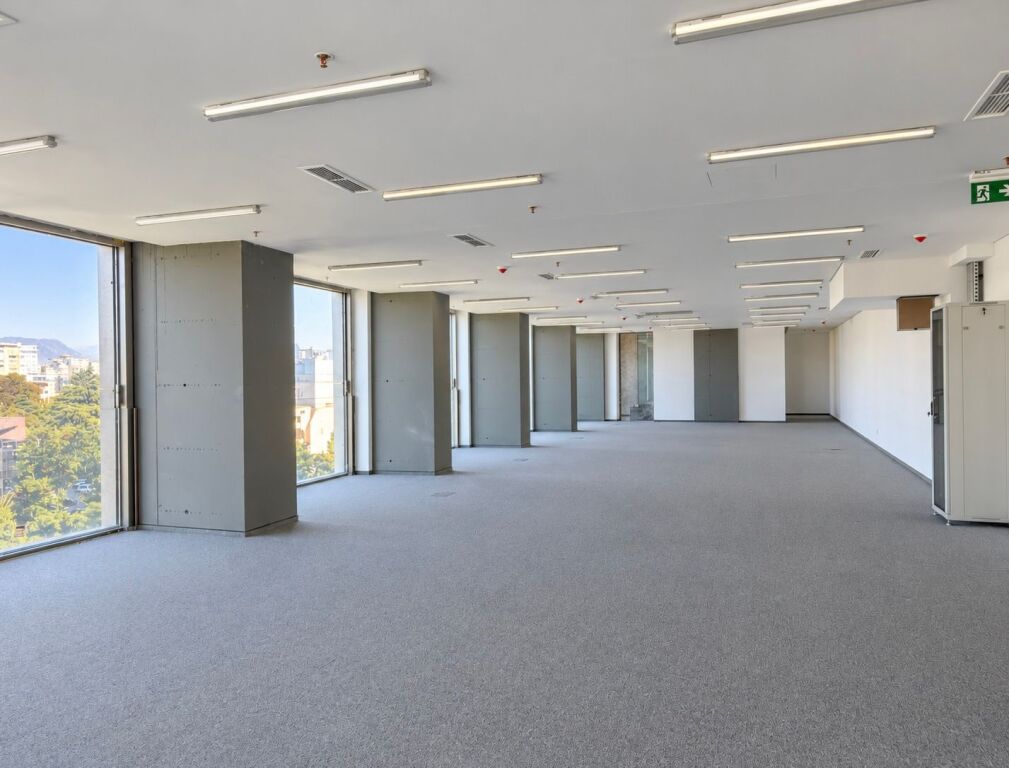 Ufficio in affitto superficie 1569 m2 a Downtown One