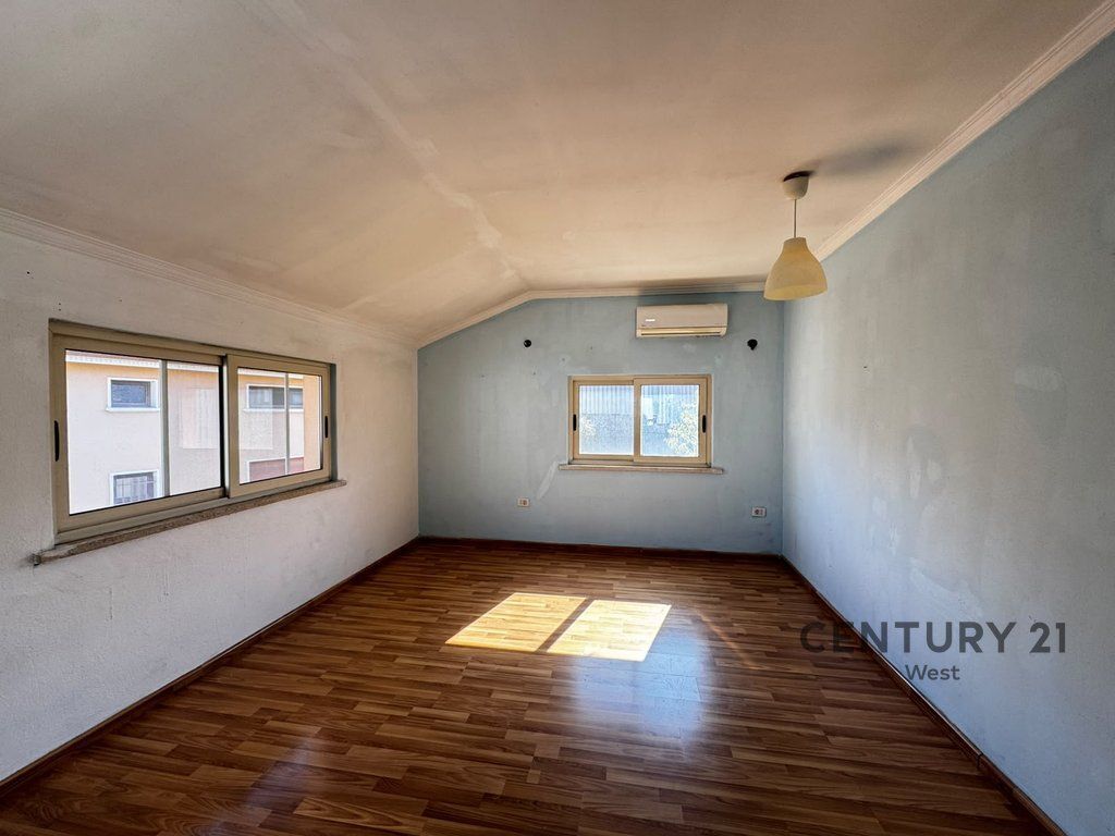 VILLA SU TRE PIANI IN AFFITTO – COLLINA DEL PRETE
