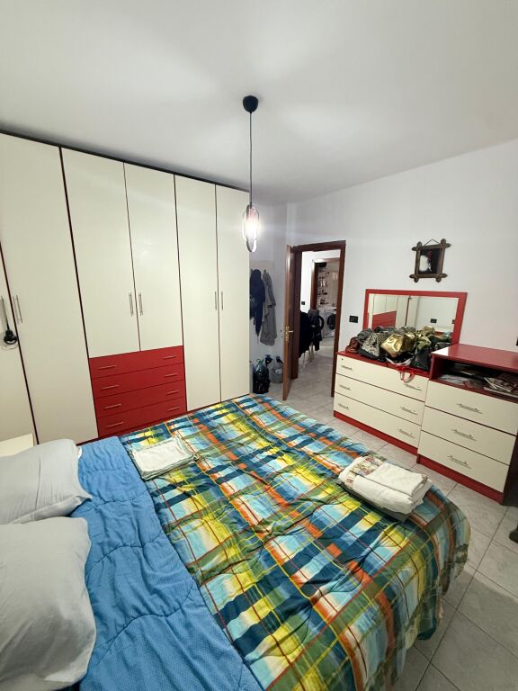 APARTAMENT 3+1 PER SHITJE PRANE KIKA 1