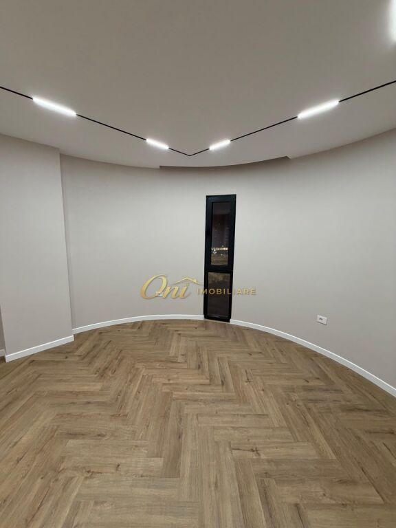 ASTIR AMBIENT ZYRE PER QERA