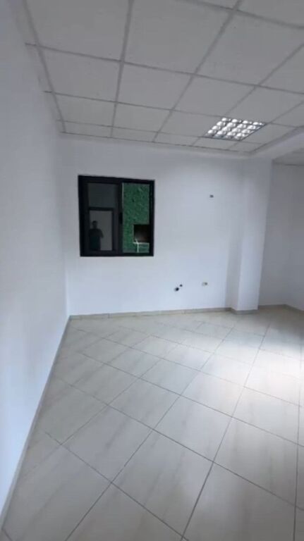 Affitto | Ambjent Biznesi | Rruga Dritan Hoxha | 1500 €/mese