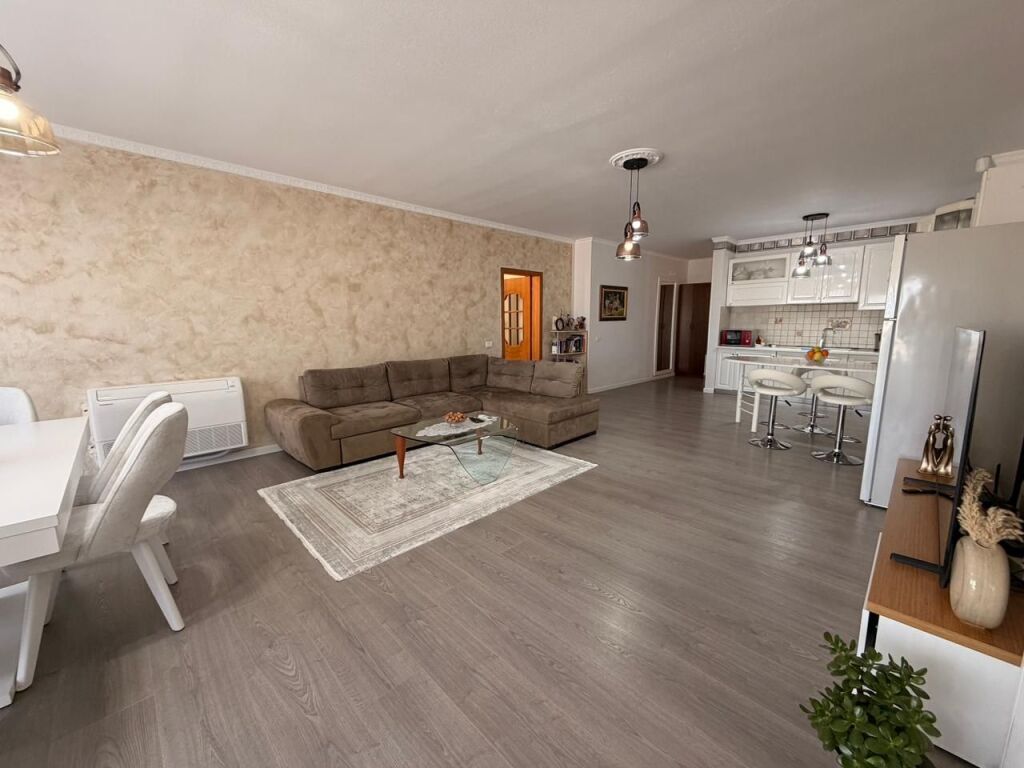 Apartament 3+1+2 – Bashkia Durrës - Qender