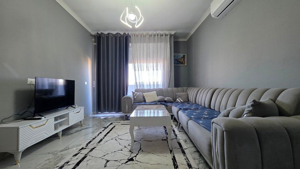 Affitto, Appartamento 2+1, Via Dibra, Tirana.    70.000 Lek