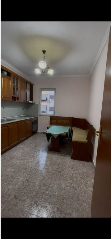 Rent, Apartment 2+1, Paris Commune, Tirana. 925 €    85,000 Lekë