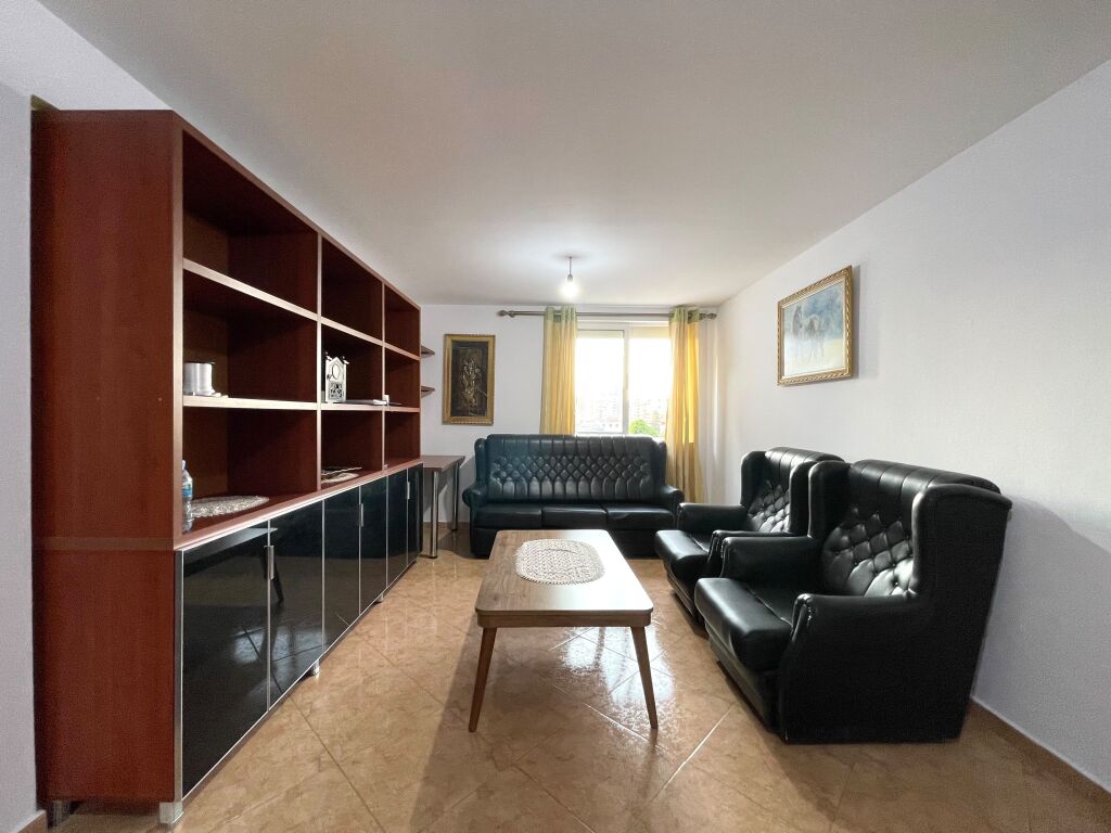 3+1 for rent near the new market 70,000 lek /month