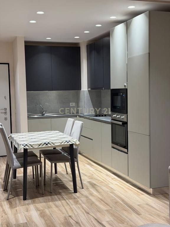 Jepet me Qera Apartament 1+1, Kompleksi Zirkon