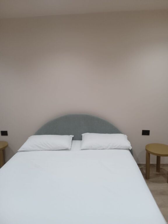 🏡 JEPET ME QIRA APARTAMENT 1+1 – KOMPLEKSI ODEON, VLORË