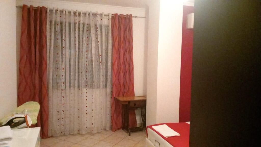 Apartsment me  qera 2+1 te Rruga e Kavajes
