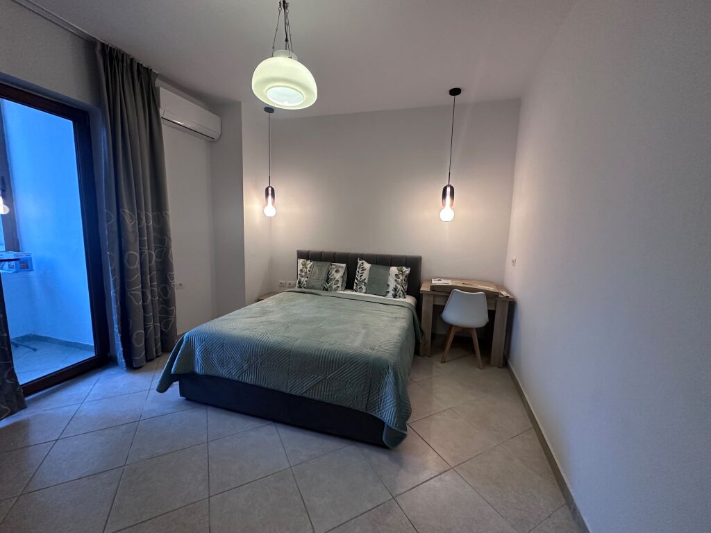Affittasi 2+1 Viale Zogu i Pare  800€