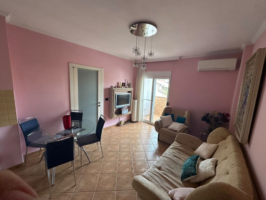 Apartament me qira 1+1 50m2 tek myslym shyri