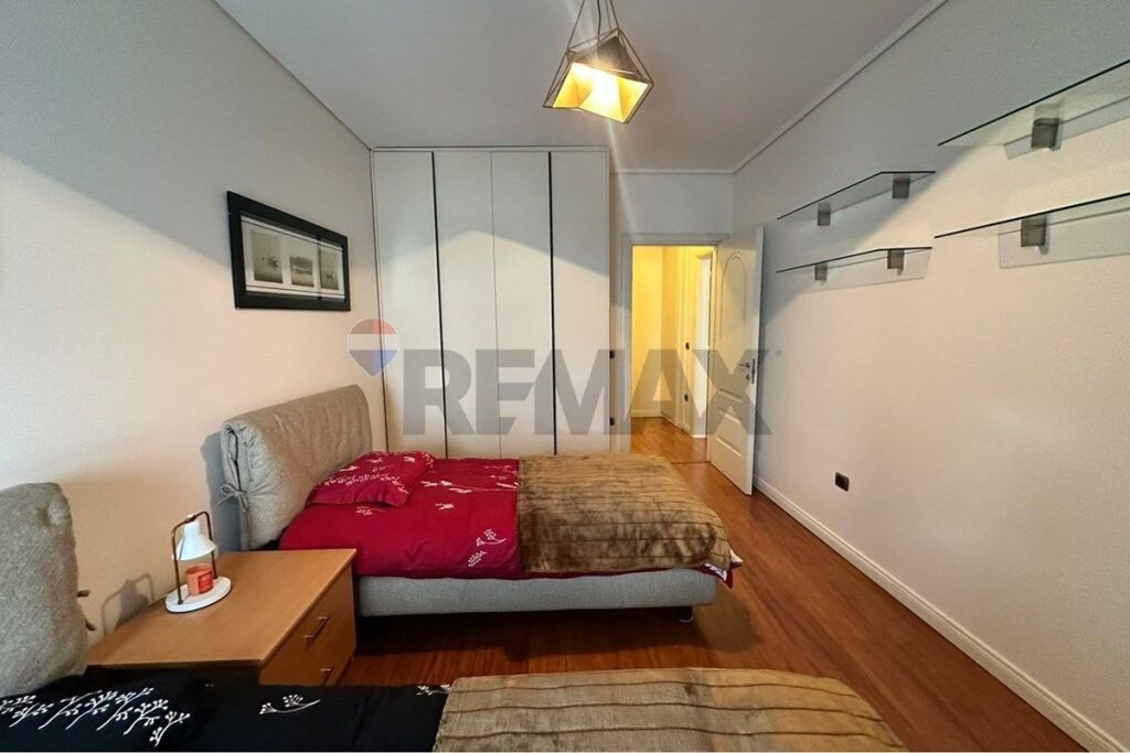 Apartment 2+1+2+Parking for rent Blloku