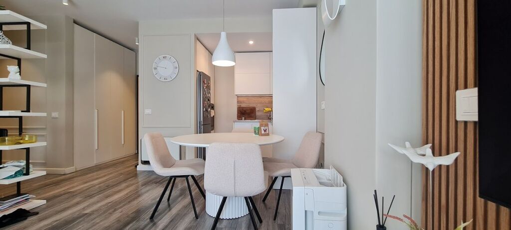 VENDESI appartamento 2+1 PREMIUM presso la Residenza "KODRA E DIELLIT"