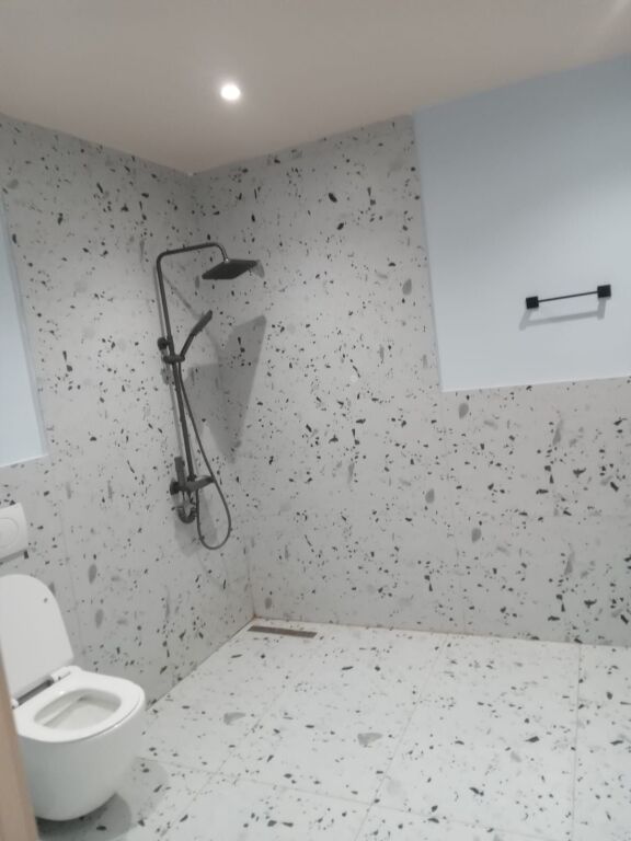 🏡 JEPET ME QIRA APARTAMENT 1+1 – KOMPLEKSI ODEON, VLORË