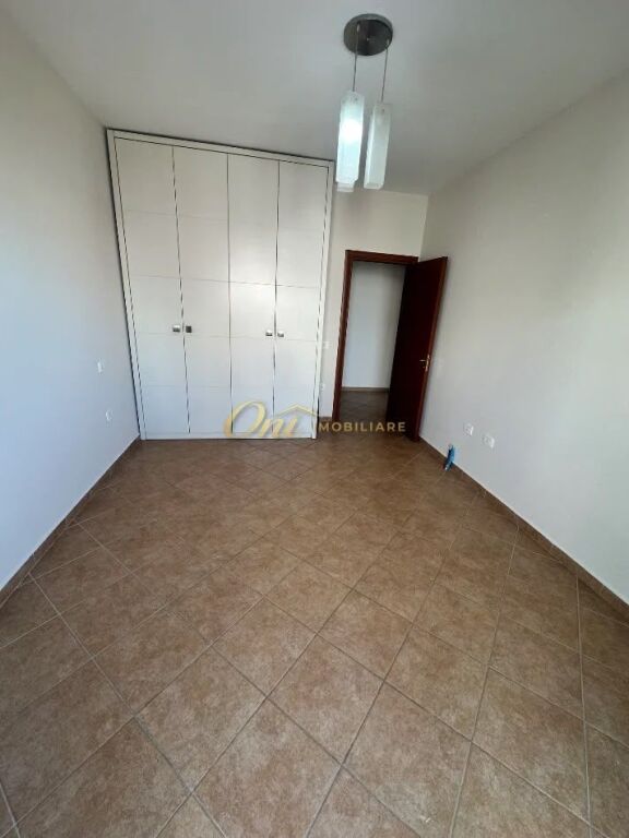 MISTO MAME APARTAMENT PEPR SHITJE 2+1