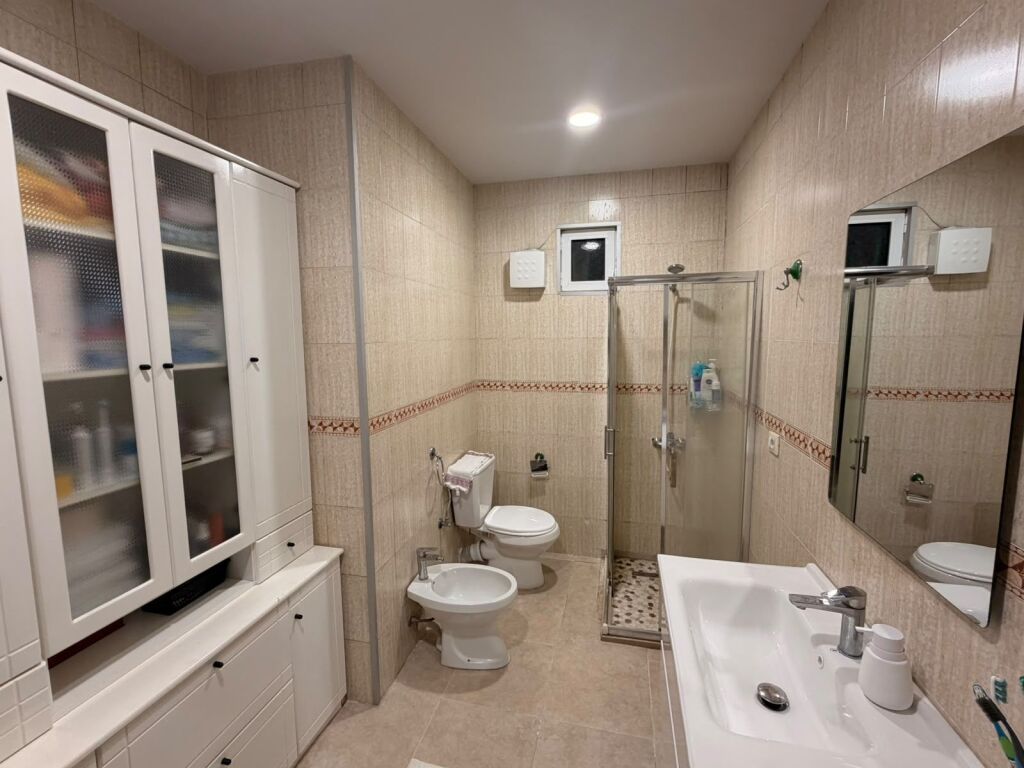 Apartament 2+1 per shitjen Paskuqan