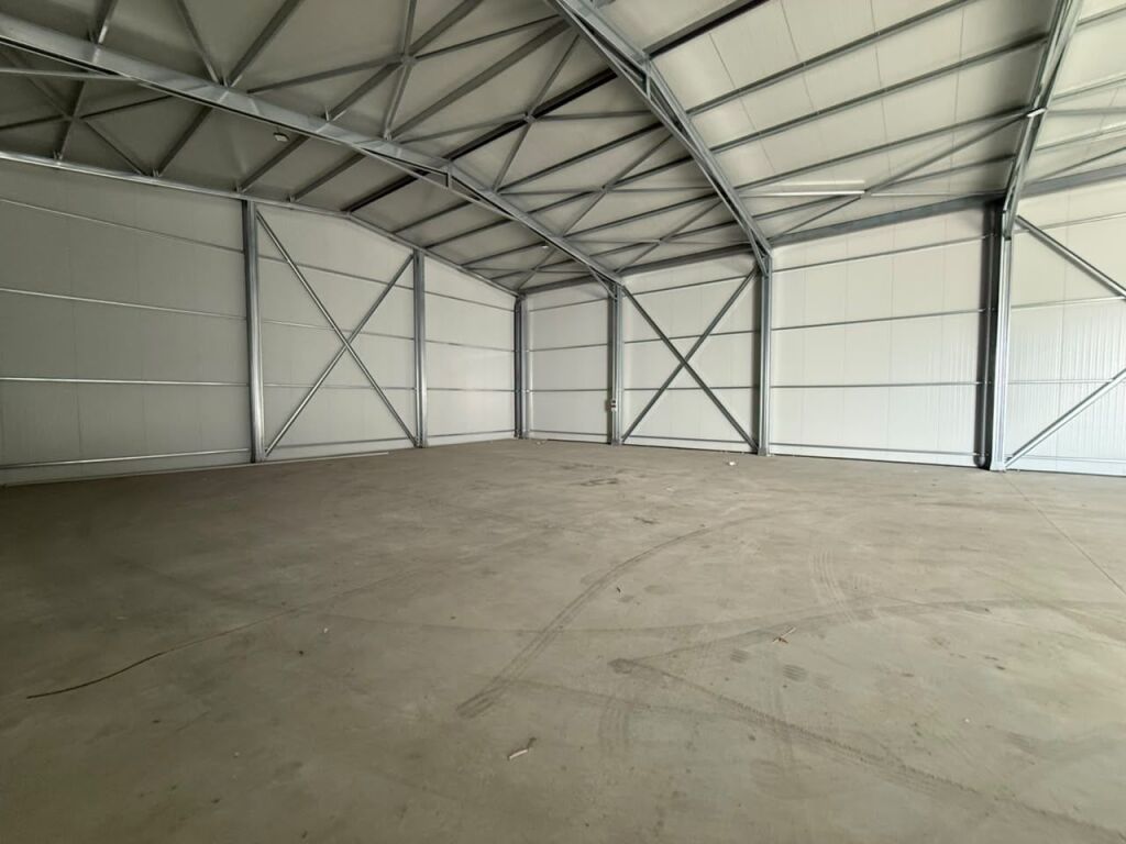 Warehouse for rent