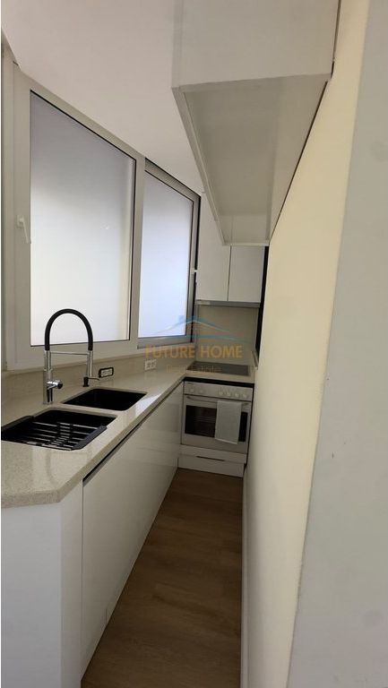 Affitto, Appartamento 2+1+ Veranda, Fusha Aviacionit, Tirana    70.000 Lek