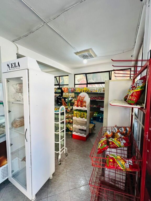 🏪 BUILT MARKET FOR SALE – KOMBINAT