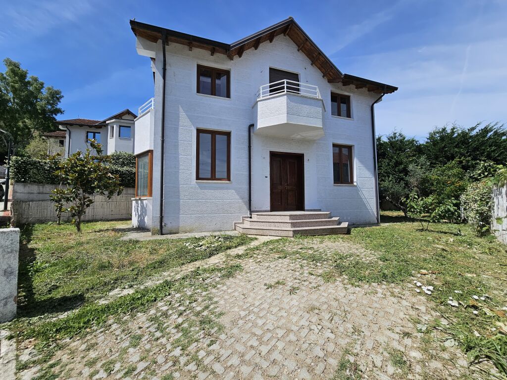 Ville individuali in vendita/Vishaj/complesso Argenta