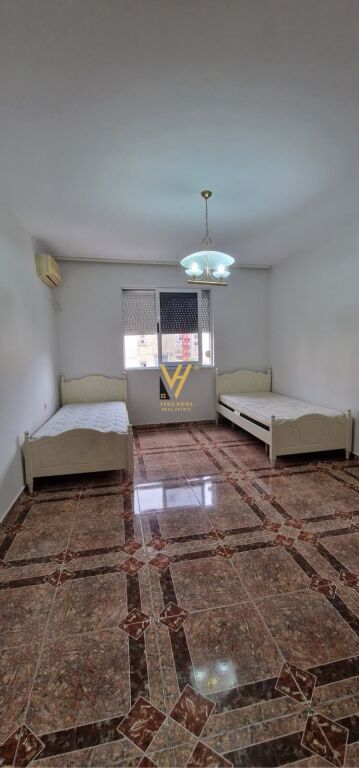 JEPET APARTAMENT 2+1 ME QIRA TE IRFAN TOMINI 60.000 LEKE