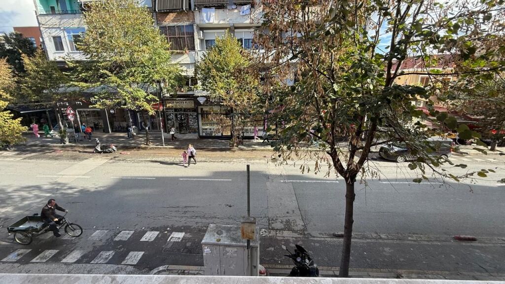 AMBIENT ZYRE ME QIRA TEK Rr.Dibres