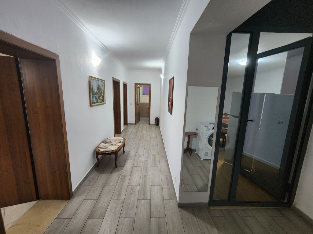 Shitet,Apartament 3+1+2,Komuna e Parisit