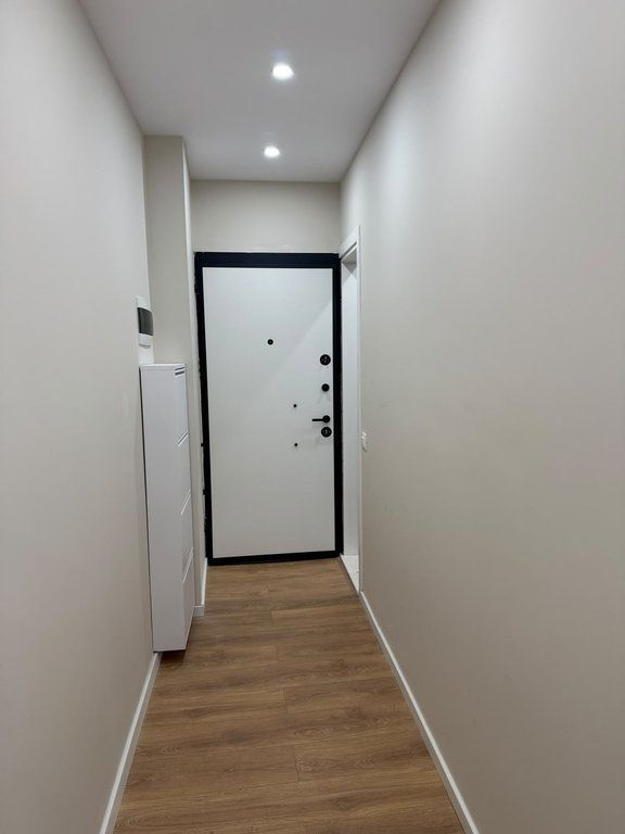 Shitet, Apartament 1+1, Komuna e Parisit, Tirane