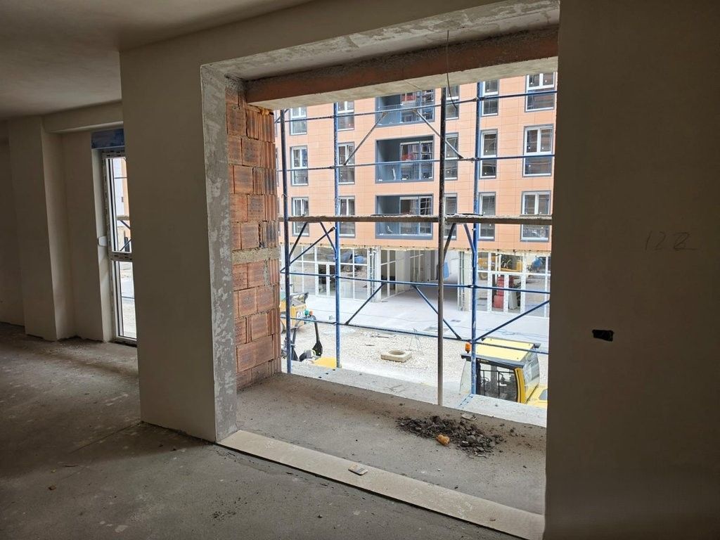 SHESIM ZYRA OPEN SPACE + POST PARKIMI,BULEVARDI I RI TEK KOMPLEKSI ORBITAL 5! 238,000 € 21,741,300 Lekë