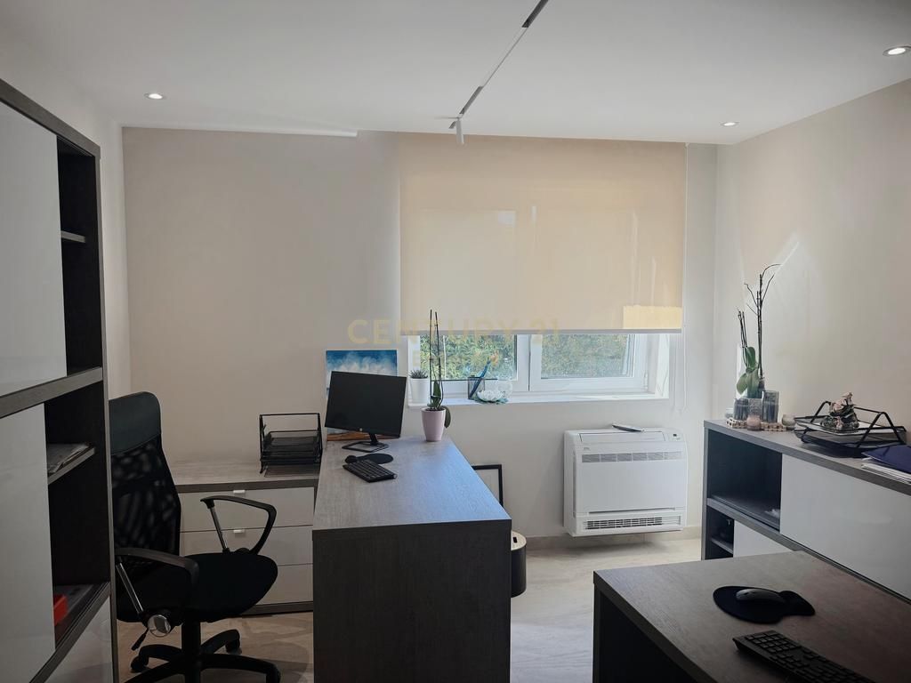 Shitet Apartament 2+1 ne Qender te Tiranes
