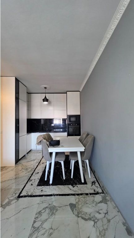 Affitto, Appartamento 2+1, Via Dibra, Tirana.    70.000 Lek
