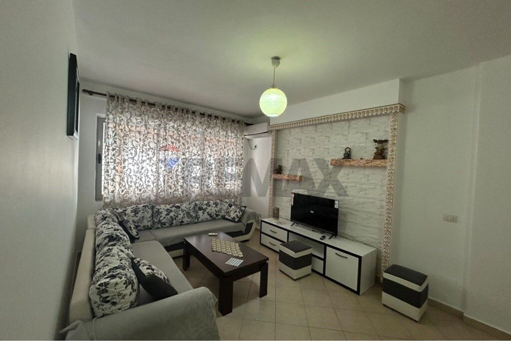 Apartament - Për Qira - Rruga Teodor Keko, Tiranë