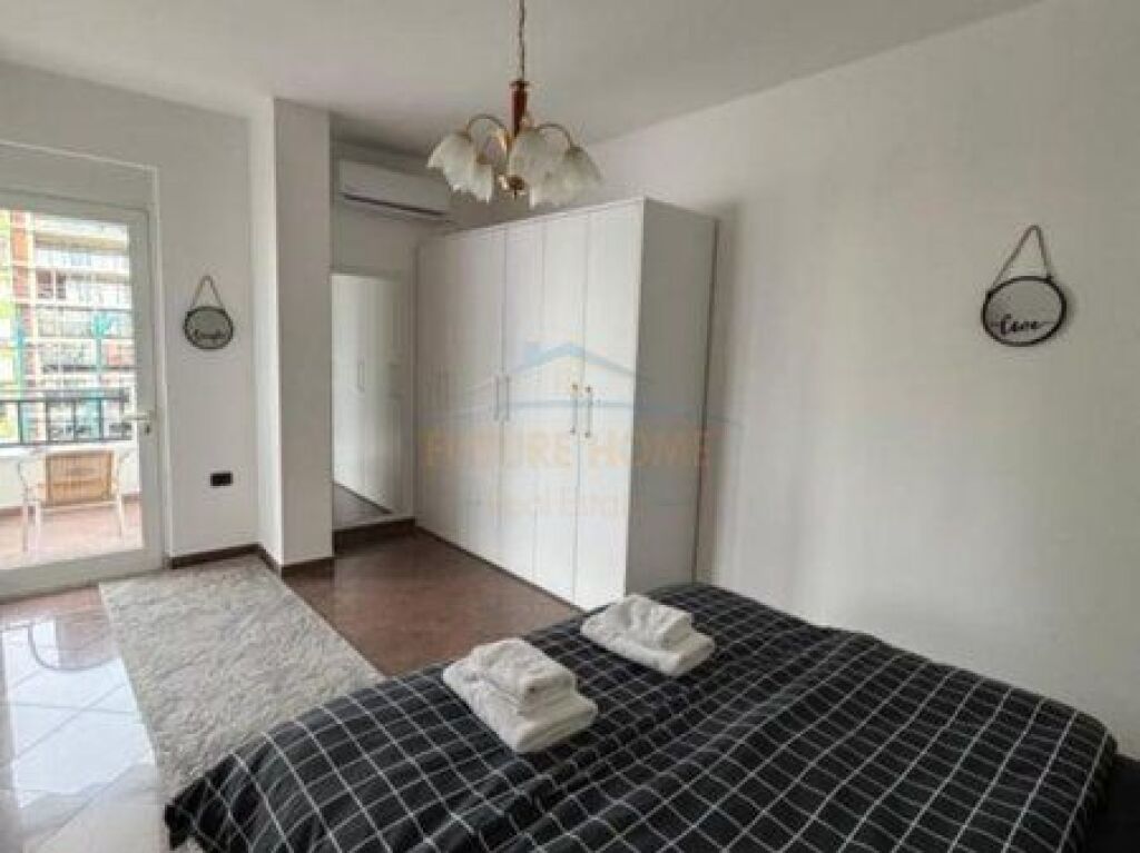 Affitto,Appartamento 1+1+Veranda,Via Pjetër Bogdani,Blocco,Tirana.