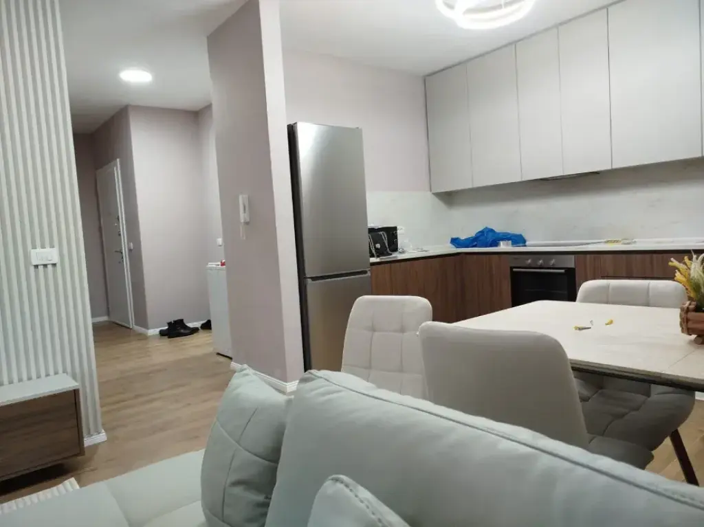 Rent | Apartment 1 + 1 | Red School | 720 €/month