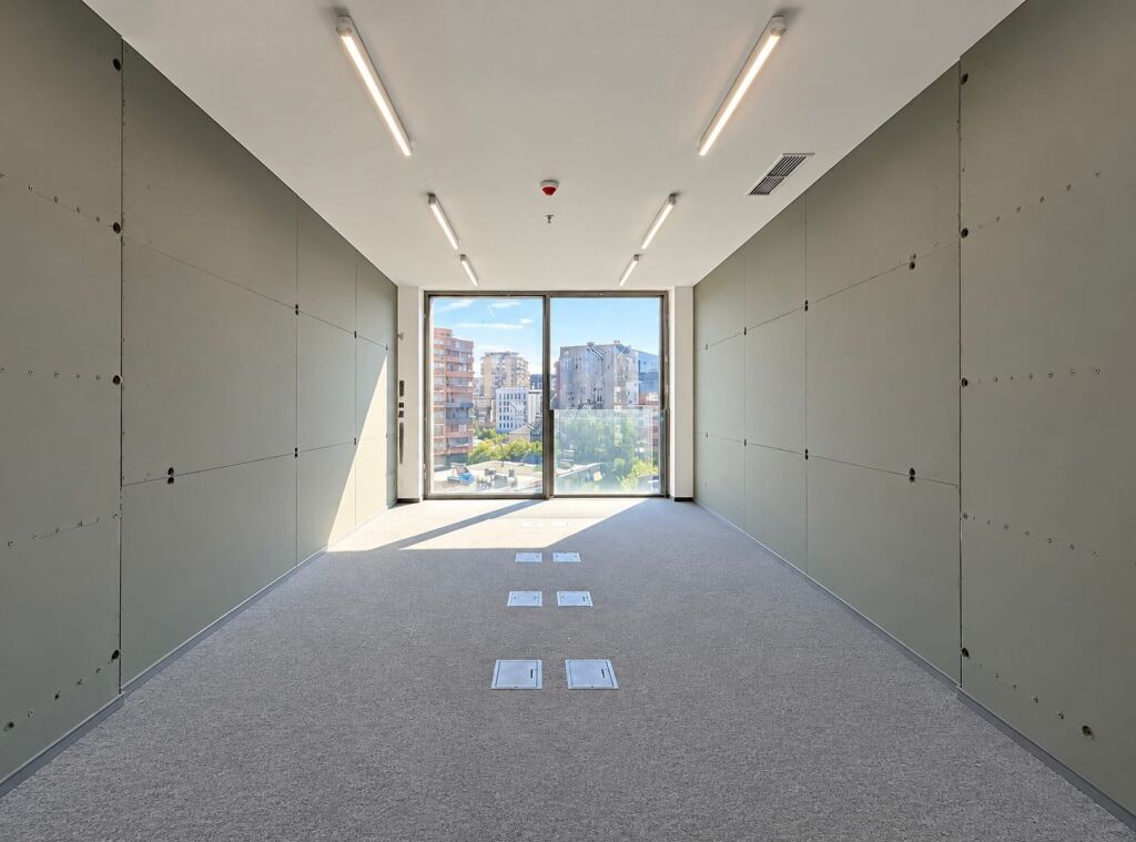 Ufficio in affitto superficie 1569 m2 a Downtown One