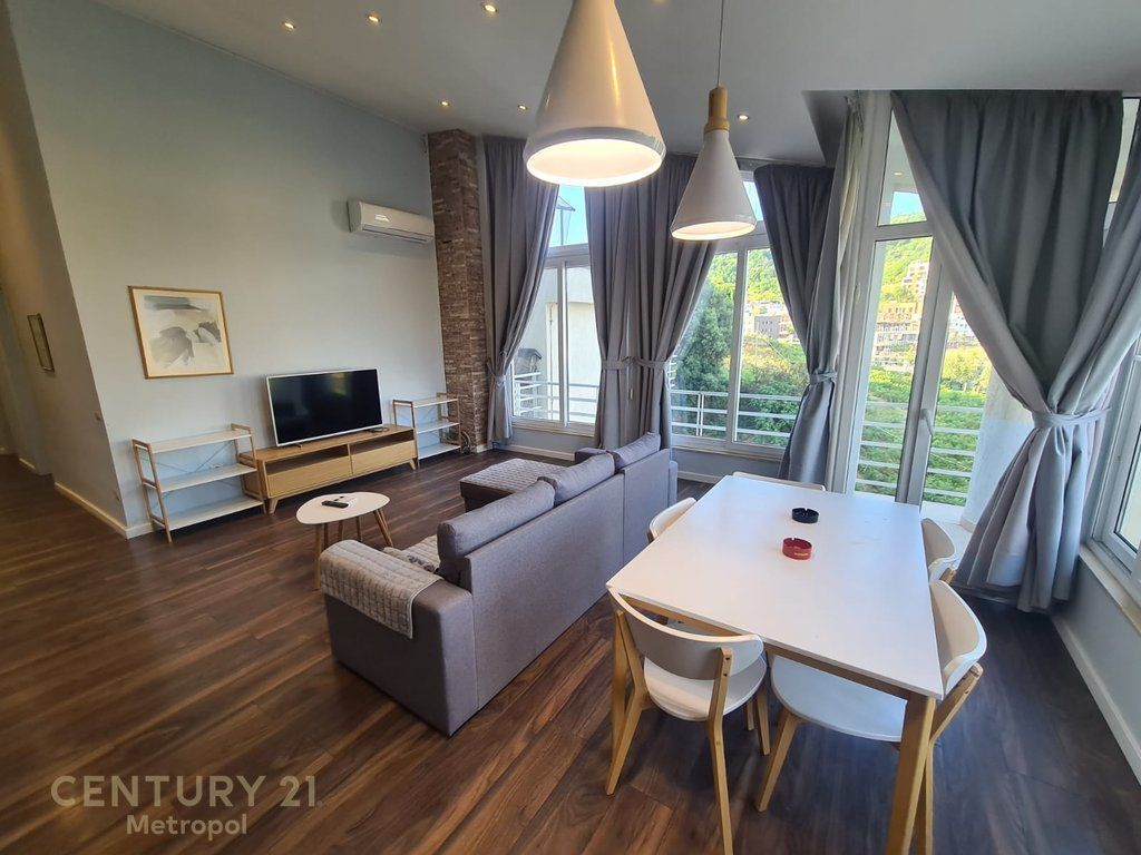 APARTAMENT 2+1 TEK KODRA E DIELLIT!